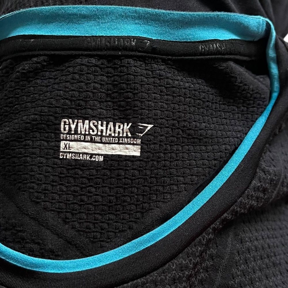 Gymshark Men’s V1 Onyx Seamless Workout Tank Size XL 
Black and blue - Picture 7 of 7